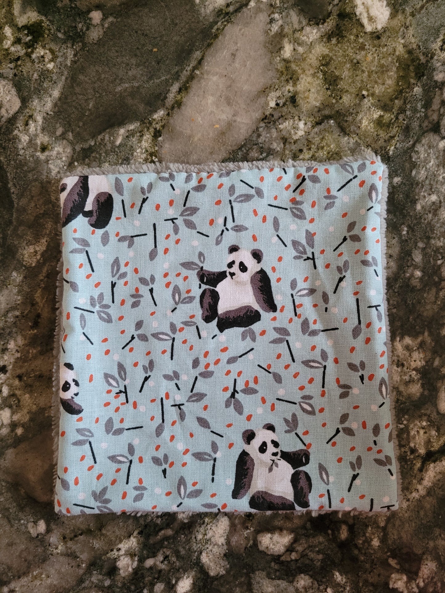 LE26 Lingette lavable panda