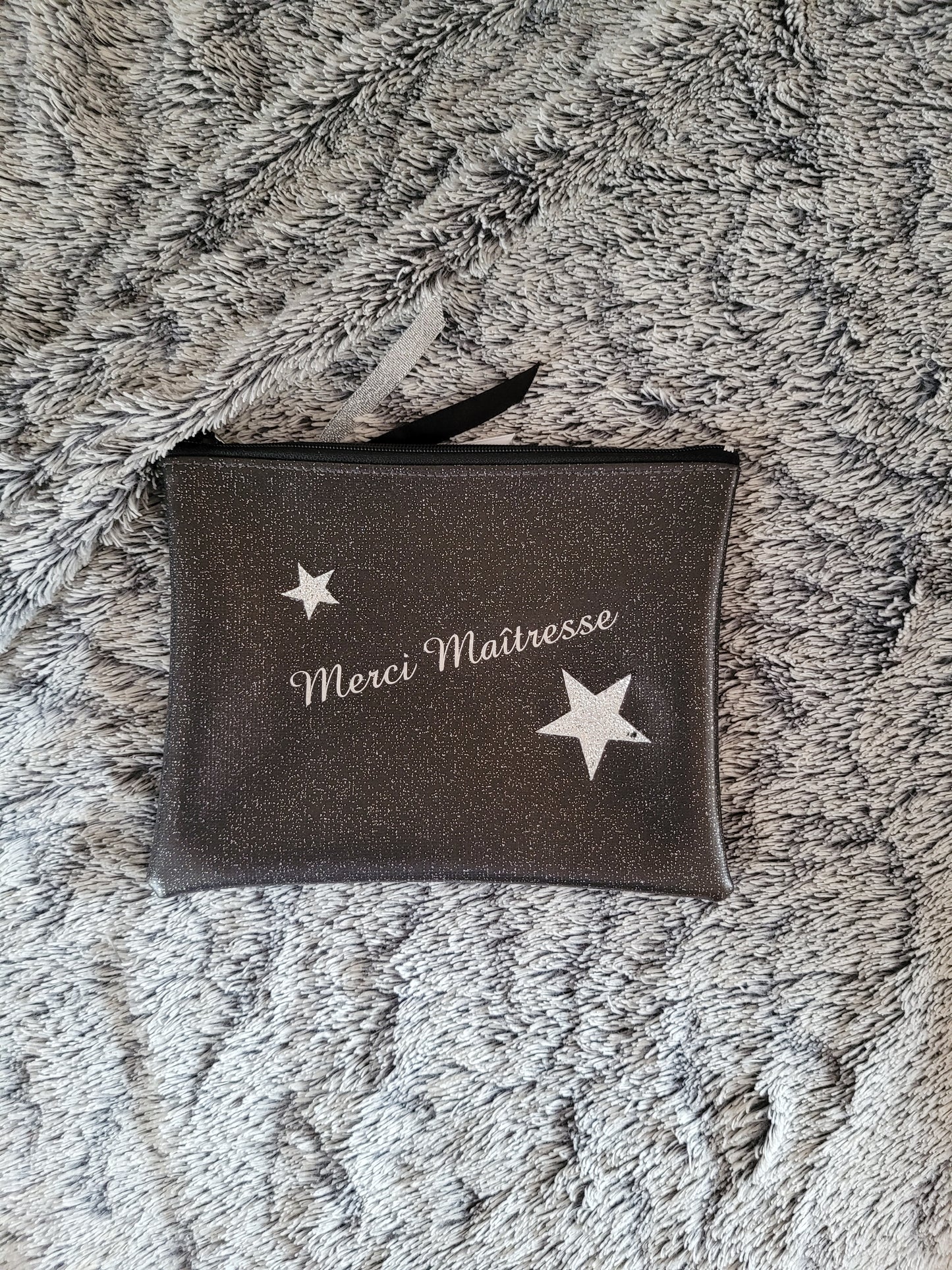 P81 Pochette Merci Maîtresse