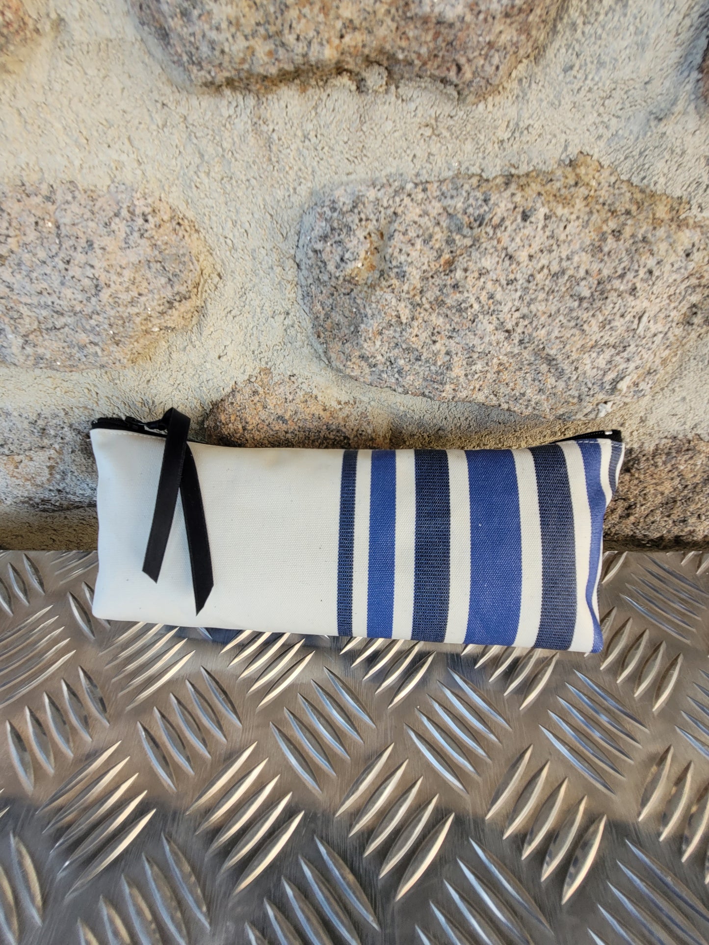 P43 Pochette trousse