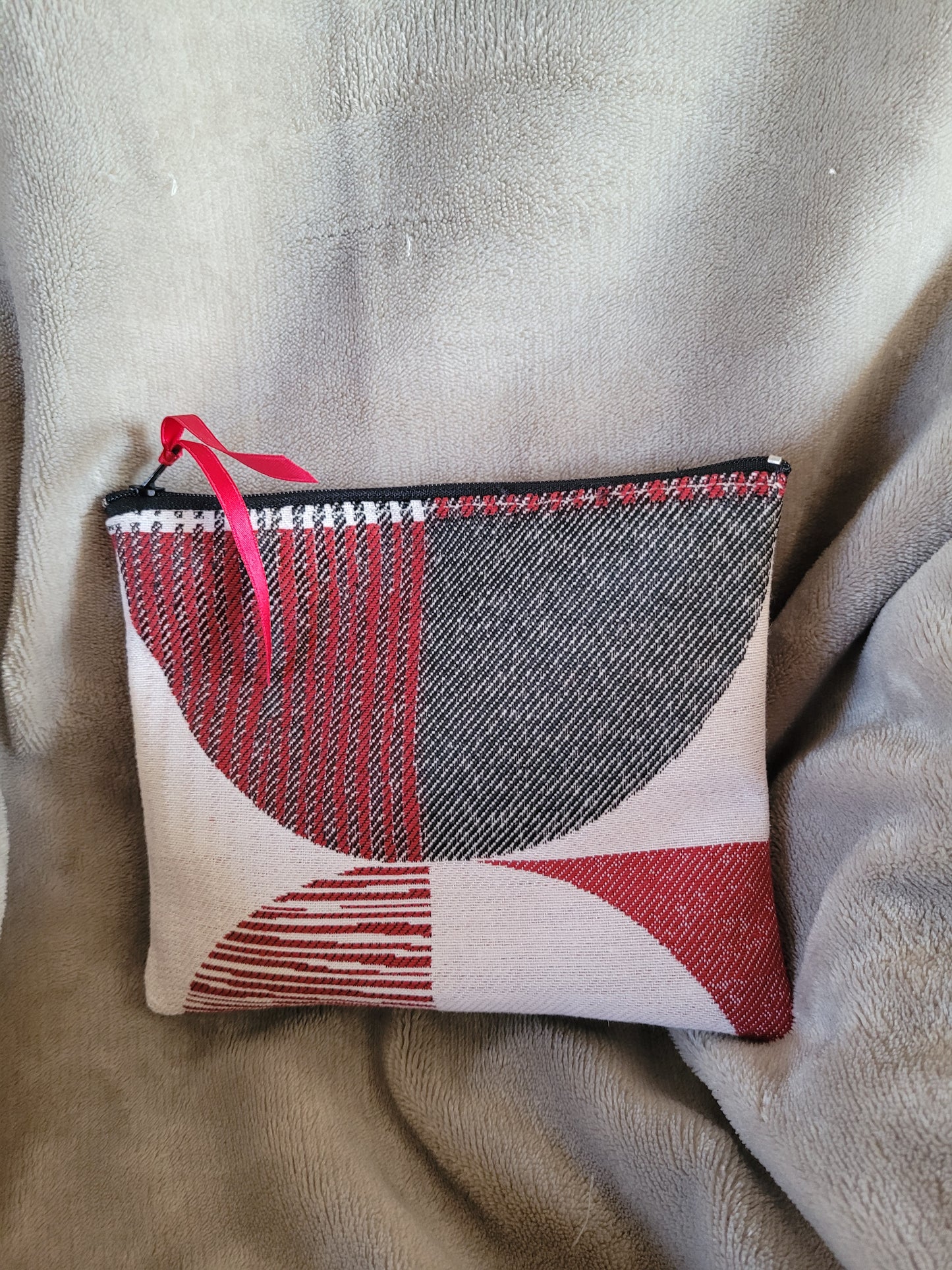Pochette MP48