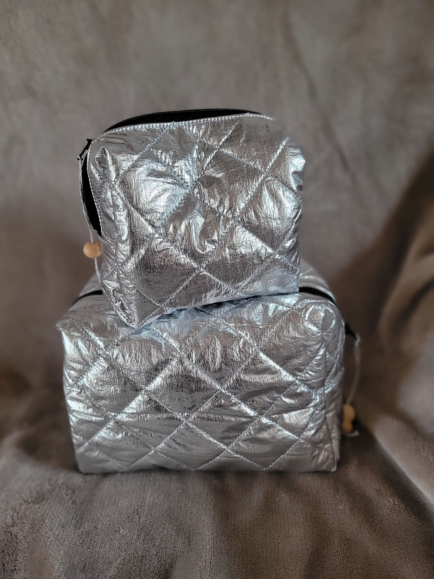 TVD2 Trousses toilette par deux